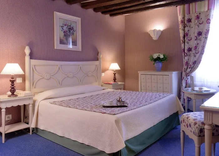 Hotel Beaubourg